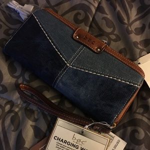 NWT Born O Concept Charging Wristlet